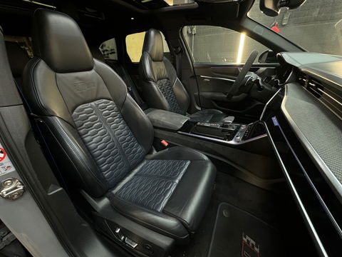 Audi RS6 4.0 TFSI quattro Pano|Ceramic|HuD|B&O|Carbon|Memory