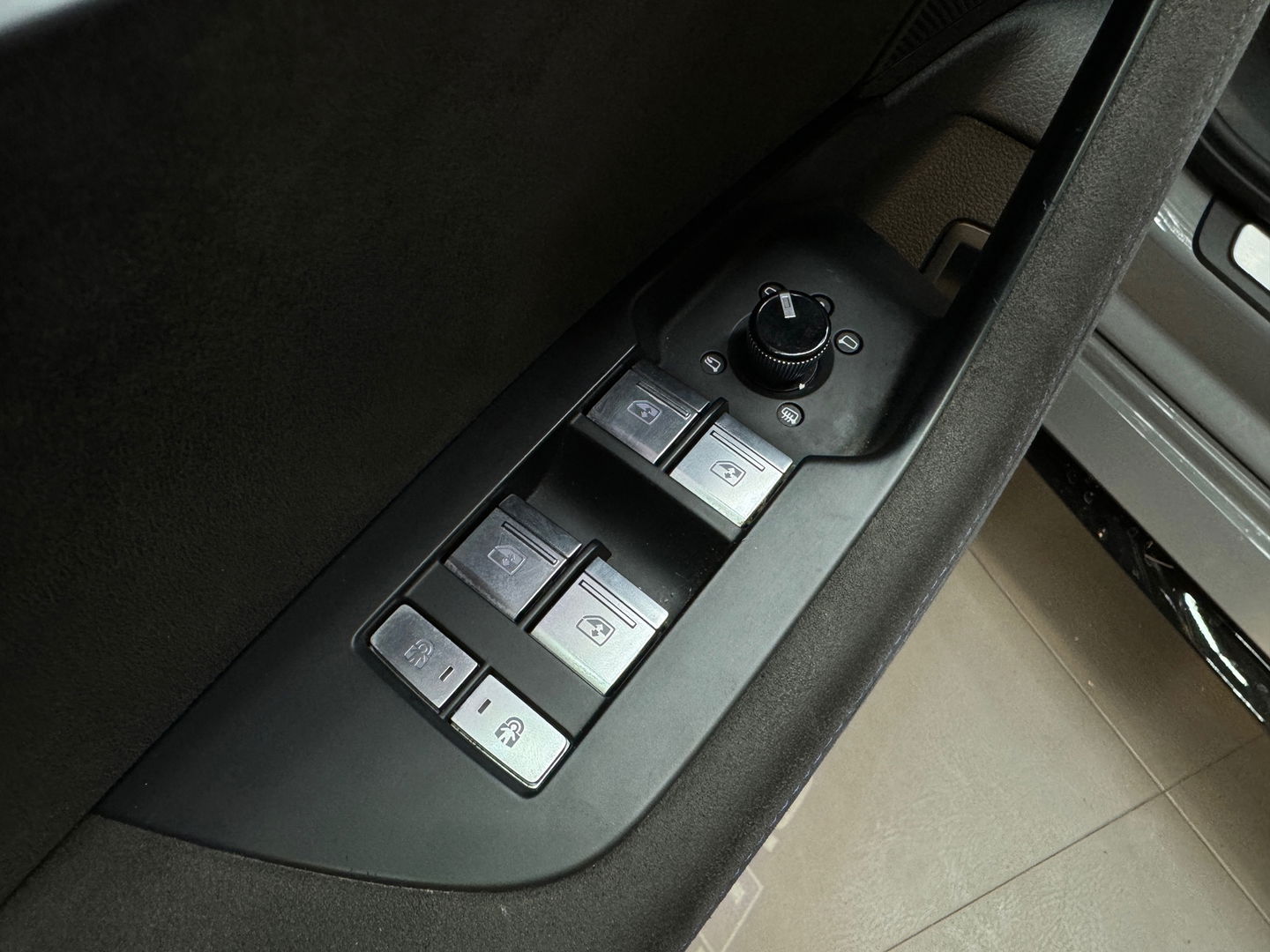 Audi RS6 4.0 TFSI quattro Pano|Ceramic|HuD|B&O|Carbon|Memory