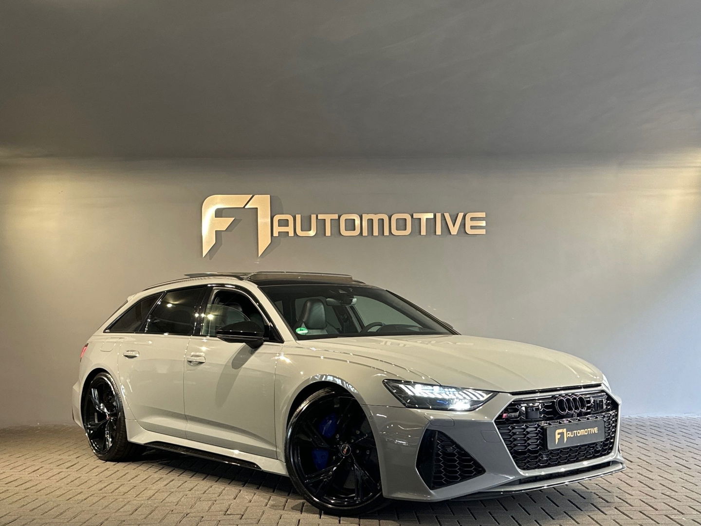 Audi RS6 4.0 TFSI quattro Pano|Ceramic|HuD|B&O|Carbon|Memory