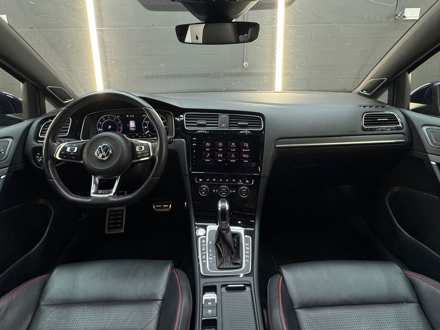 Volkswagen Golf 2.0 TSI GTI Performance Pano|Dyna|Memory|VOL
