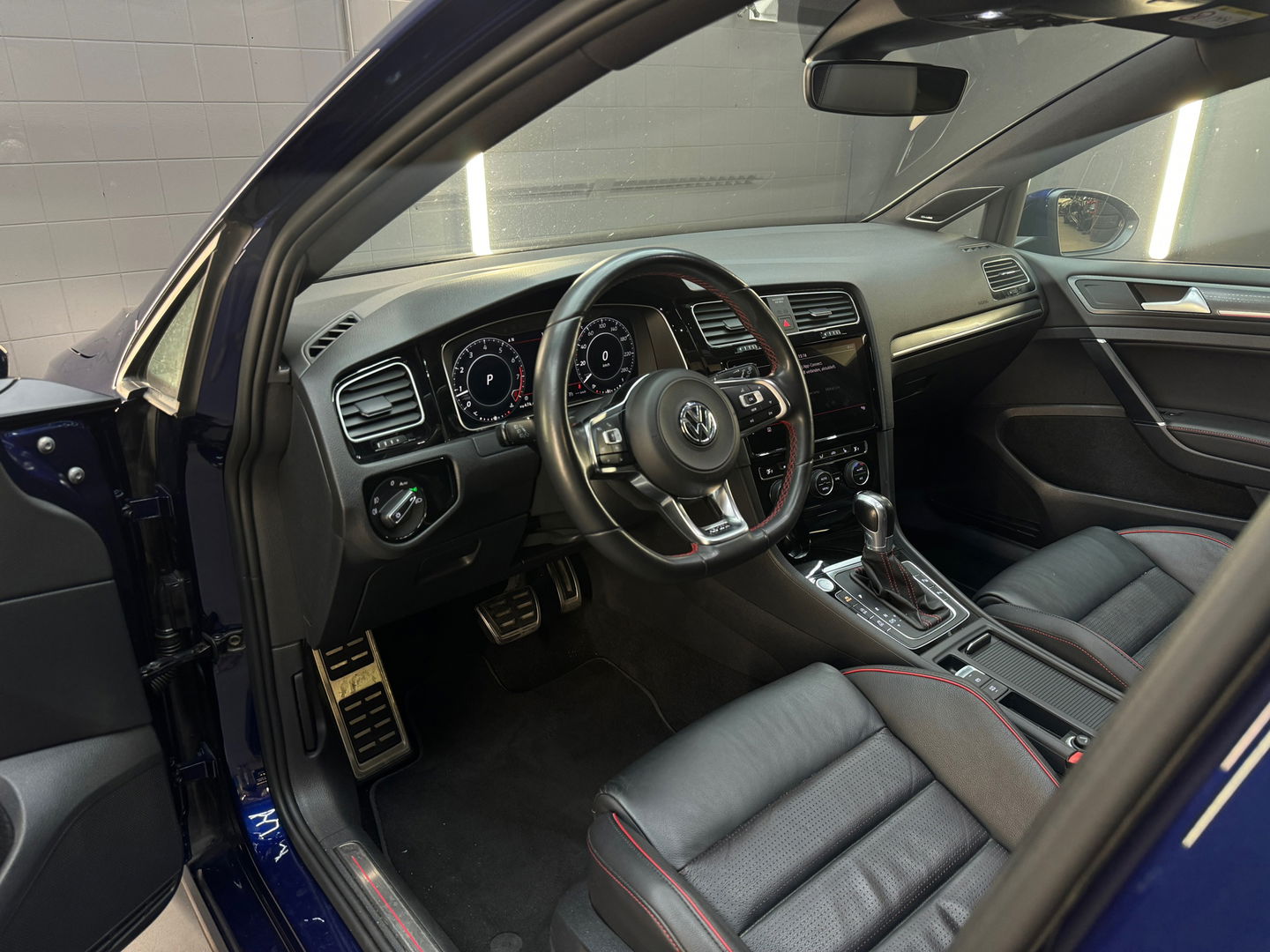 Volkswagen Golf 2.0 TSI GTI Performance Pano|Dyna|Memory|VOL