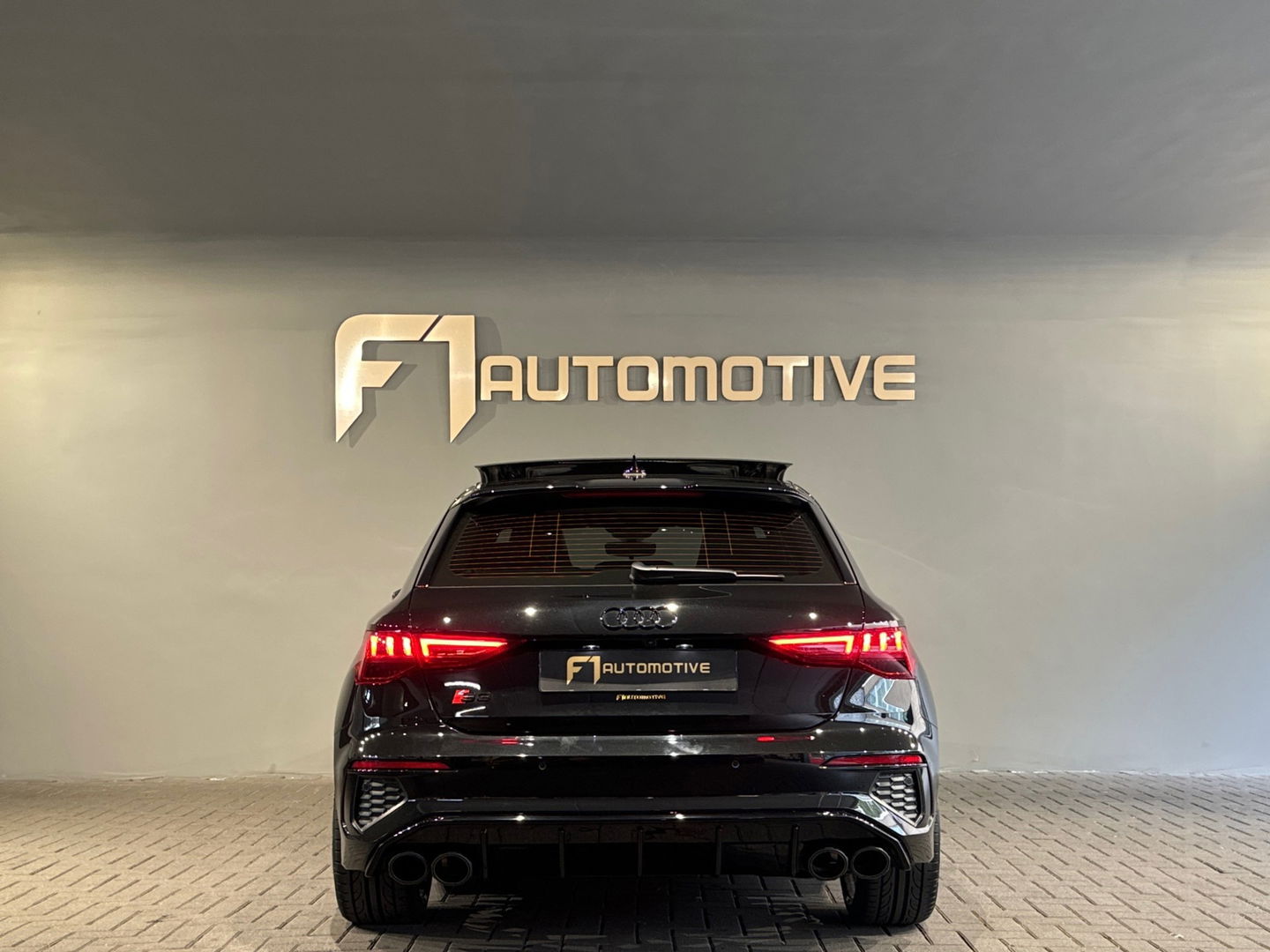 Audi S3 Sportback 2.0 TFSI Quattro Pano|RS Seats|Akrapovic