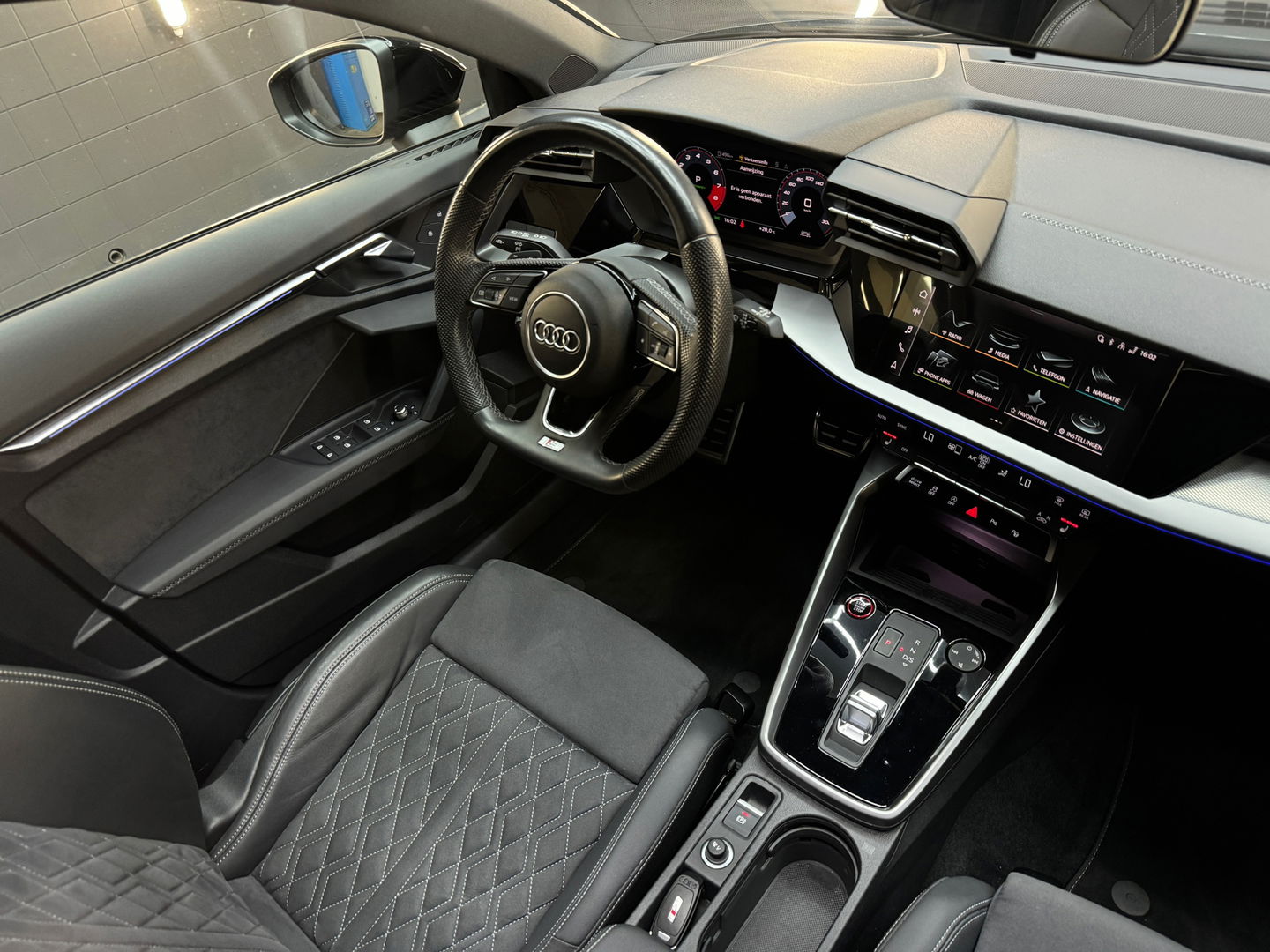 Audi S3 Sportback 2.0 TFSI Quattro Pano|RS Seats|Akrapovic