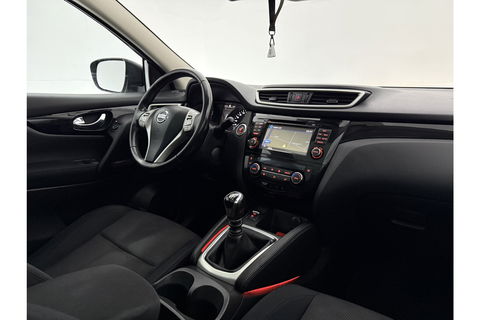 Nissan QASHQAI 1.2 Premier Edition | Panoramadak | 360° Camera | LED | Cruise | Navigatie | Parkeersensoren | 18''LMV