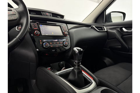 Nissan QASHQAI 1.2 Premier Edition | Panoramadak | 360° Camera | LED | Cruise | Navigatie | Parkeersensoren | 18''LMV