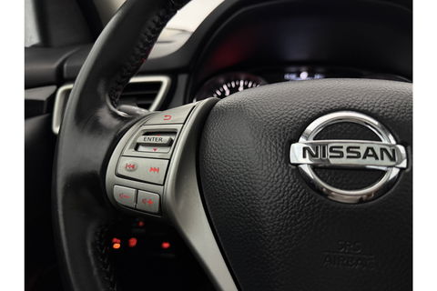 Nissan QASHQAI 1.2 Premier Edition | Panoramadak | 360° Camera | LED | Cruise | Navigatie | Parkeersensoren | 18''LMV