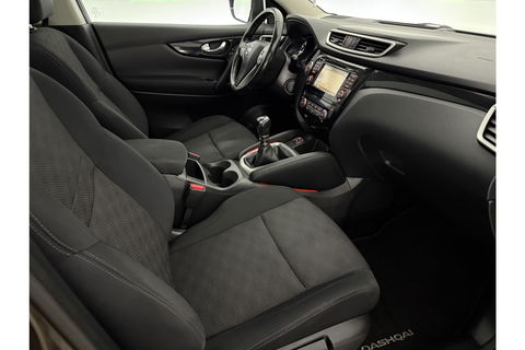 Nissan QASHQAI 1.2 Premier Edition | Panoramadak | 360° Camera | LED | Cruise | Navigatie | Parkeersensoren | 18''LMV