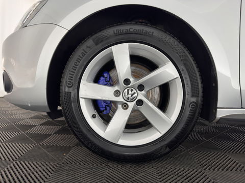 Volkswagen Jetta 1.4 TSI Hybrid Highline Aut. *XENON | NAVI | COMFORT-SEATS | ECC | PRIVACY-GLASS | PDC | SHIFT-PADDLES | CRUISE | 18''ALU*
