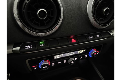 Audi A3 40 e-tron 225PK S-line | Panoramadak | LED | Virtual Cockpit | ACC | Carplay | 18"LMV