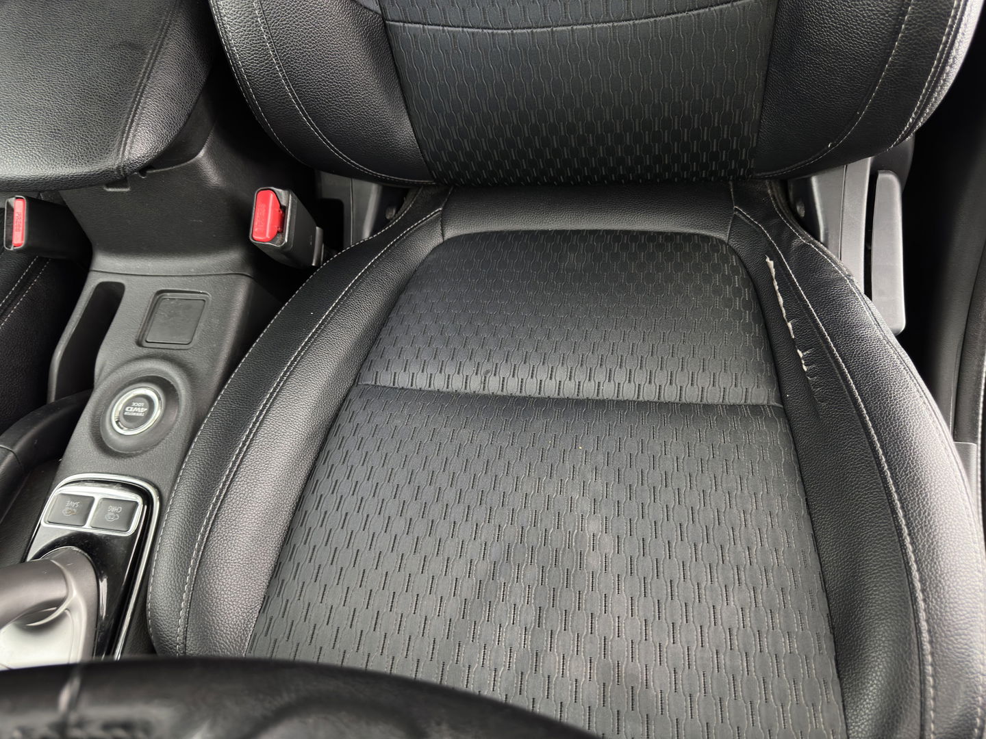 Mitsubishi Outlander 2.0 PHEV Executive Edition X-Line AWD Aut. *NAVI-FULLMAP | LEATHER-FABRIC | COMFORT-SEATS | CAMERA | ROCKFORD-AUDIO | ECC | KEYLESS | SHIFT-PADDLES | PRIVACY-GLASS | TOWBAR | 18"ALU*