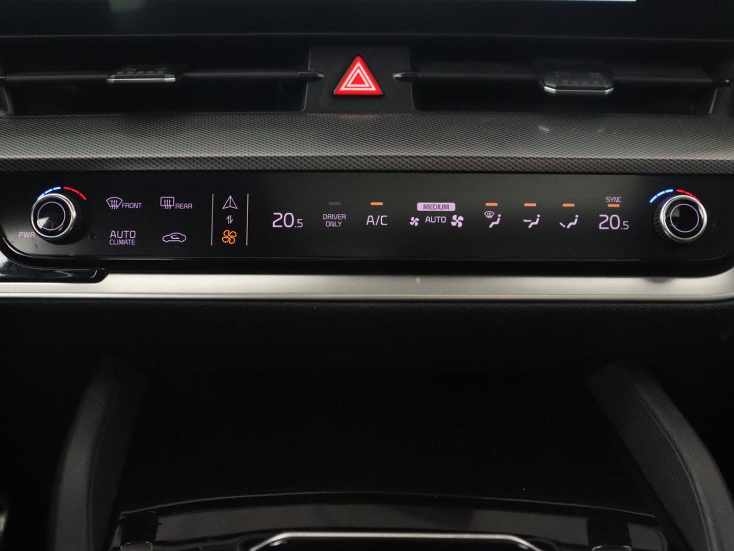 Kia Sportage 1.6 T-GDi Hybrid GT-PlusLine | Panoramadak | Trekhaak | Navigatie | 360 Camera | Stoelventilatie | Stoel & Stuurverwarming | Automaat | Memory | Harman/Kardon | Carplay | Leder | Adaptive cruise | Lane assist | LED | Climate controle