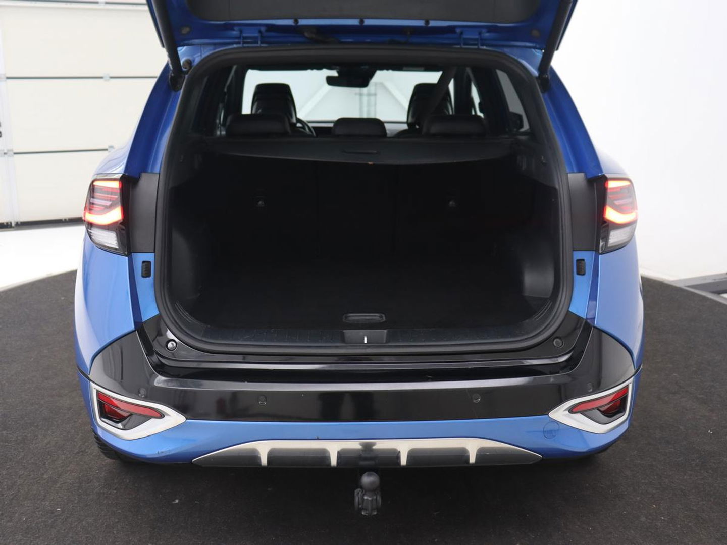 Kia Sportage 1.6 T-GDi Hybrid GT-PlusLine | Panoramadak | Trekhaak | Navigatie | 360 Camera | Stoelventilatie | Stoel & Stuurverwarming | Automaat | Memory | Harman/Kardon | Carplay | Leder | Adaptive cruise | Lane assist | LED | Climate controle
