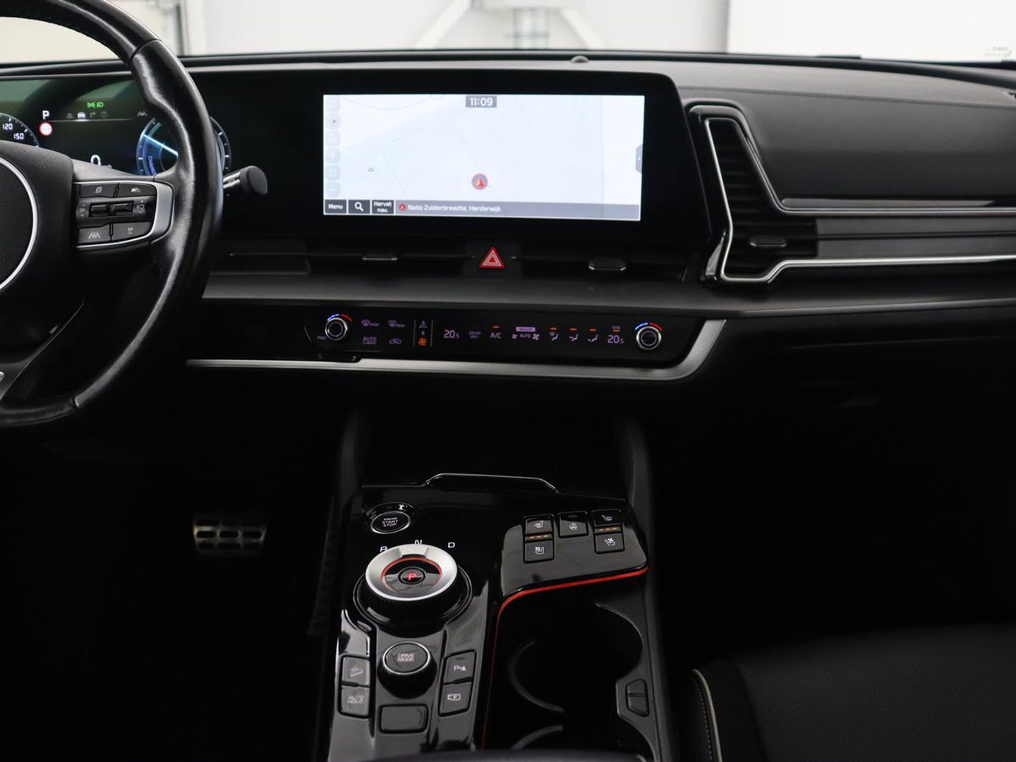 Kia Sportage 1.6 T-GDi Hybrid GT-PlusLine | Panoramadak | Trekhaak | Navigatie | 360 Camera | Stoelventilatie | Stoel & Stuurverwarming | Automaat | Memory | Harman/Kardon | Carplay | Leder | Adaptive cruise | Lane assist | LED | Climate controle