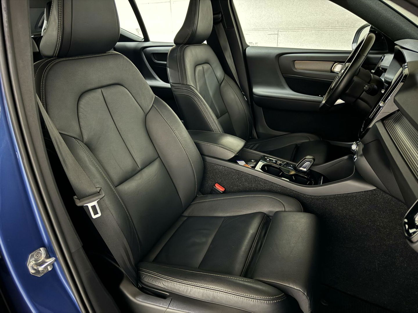 Volvo XC40 1.5 T5 Recharge R-Design Pano H/K Leer 360° Memory