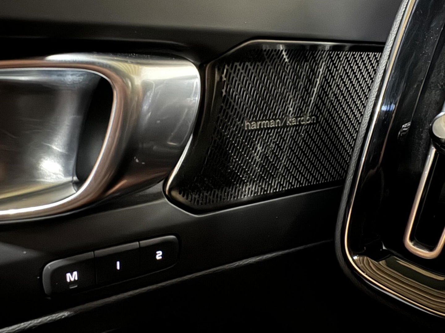 Volvo XC40 1.5 T5 Recharge R-Design Pano H/K Leer 360° Memory