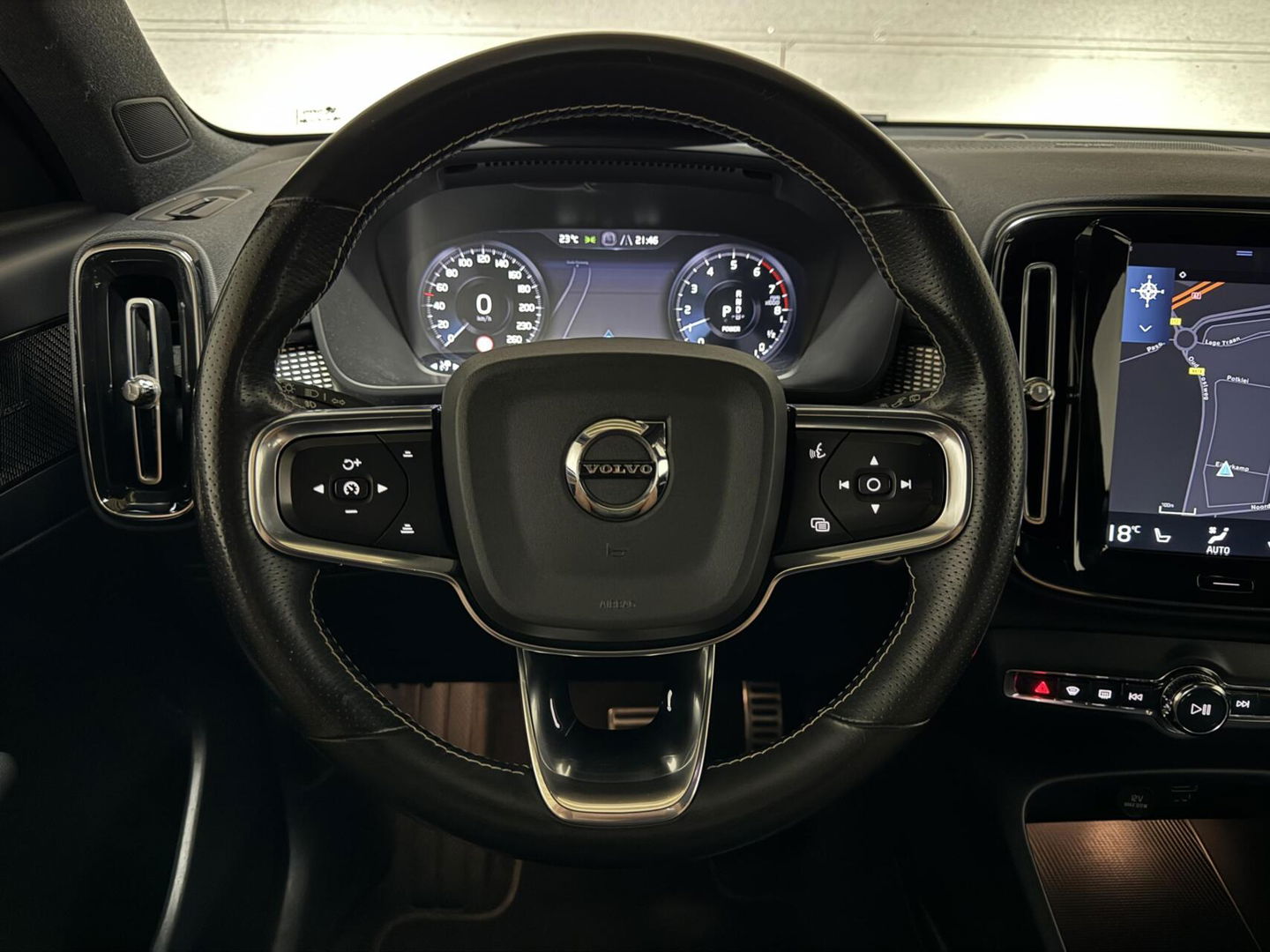Volvo XC40 1.5 T5 Recharge R-Design Pano H/K Leer 360° Memory
