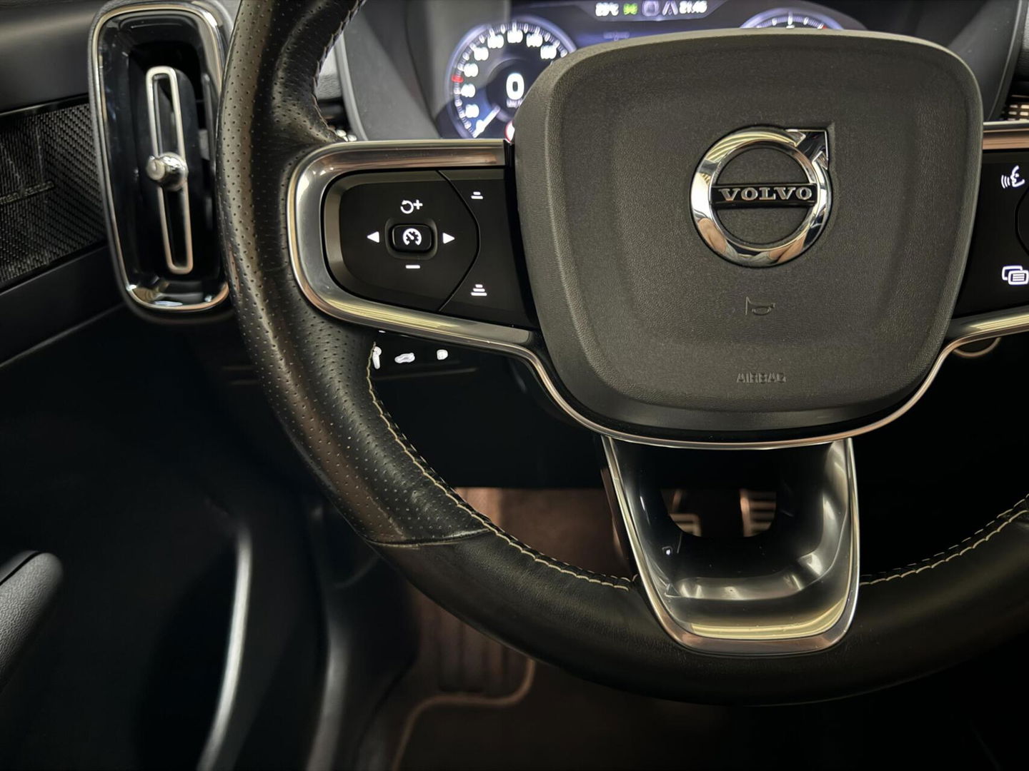 Volvo XC40 1.5 T5 Recharge R-Design Pano H/K Leer 360° Memory