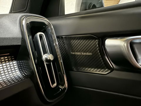 Volvo XC40 1.5 T5 Recharge R-Design Pano H/K Leer 360° Memory