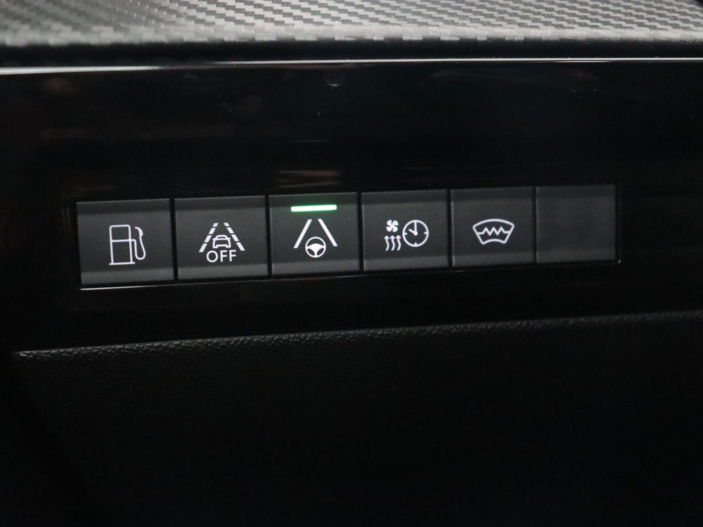 Peugeot 508 1.6 PureTech Blue Lease GT | Panoramadak | Trekhaak | Automaat | 360 Camera | Navigatie | Adaptive Cruise | PHEV | Lane assist | Stoelverwarming | Carplay | Focal audio | Leder| Pilot assist | LED | Getint glas