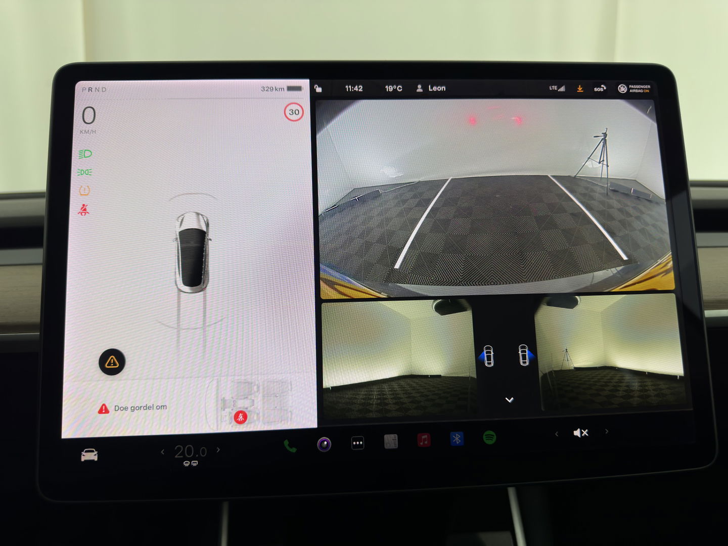 Tesla Model 3 Standard RWD Plus 60 kWh [ 3-Fase ] {SOH-88%} (INCL-BTW) Aut. *PANO | AUTO-PILOT | LUXURY-LEATHER | KEYLESS | FULL-LED | MEMORY-PACK | SURROUND-VIEW | DAB | CARPLAY | DIGI-COCKPIT | LANE-ASSIST | COMFORT-SEATS | 18"ALU*