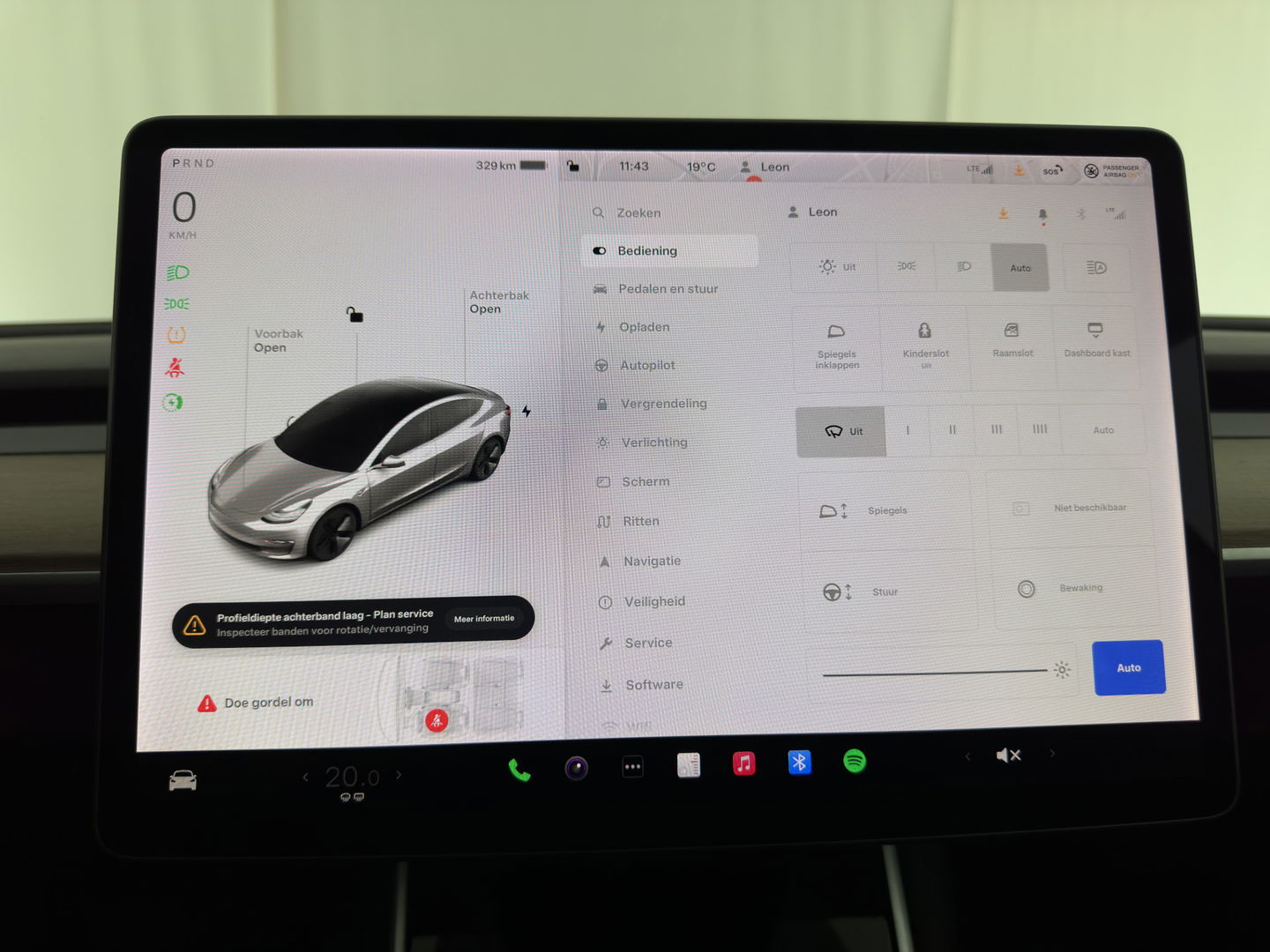 Tesla Model 3 Standard RWD Plus 60 kWh [ 3-Fase ] {SOH-88%} (INCL-BTW) Aut. *PANO | AUTO-PILOT | LUXURY-LEATHER | KEYLESS | FULL-LED | MEMORY-PACK | SURROUND-VIEW | DAB | CARPLAY | DIGI-COCKPIT | LANE-ASSIST | COMFORT-SEATS | 18"ALU*