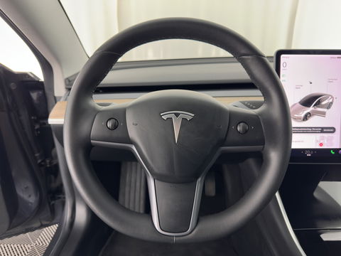 Tesla Model 3 Standard RWD Plus 60 kWh [ 3-Fase ] {SOH-88%} (INCL-BTW) Aut. *PANO | AUTO-PILOT | LUXURY-LEATHER | KEYLESS | FULL-LED | MEMORY-PACK | SURROUND-VIEW | DAB | CARPLAY | DIGI-COCKPIT | LANE-ASSIST | COMFORT-SEATS | 18"ALU*