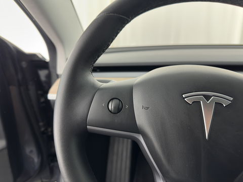 Tesla Model 3 Standard RWD Plus 60 kWh [ 3-Fase ] {SOH-88%} (INCL-BTW) Aut. *PANO | AUTO-PILOT | LUXURY-LEATHER | KEYLESS | FULL-LED | MEMORY-PACK | SURROUND-VIEW | DAB | CARPLAY | DIGI-COCKPIT | LANE-ASSIST | COMFORT-SEATS | 18"ALU*