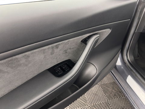Tesla Model 3 Standard RWD Plus 60 kWh [ 3-Fase ] {SOH-88%} (INCL-BTW) Aut. *PANO | AUTO-PILOT | LUXURY-LEATHER | KEYLESS | FULL-LED | MEMORY-PACK | SURROUND-VIEW | DAB | CARPLAY | DIGI-COCKPIT | LANE-ASSIST | COMFORT-SEATS | 18"ALU*