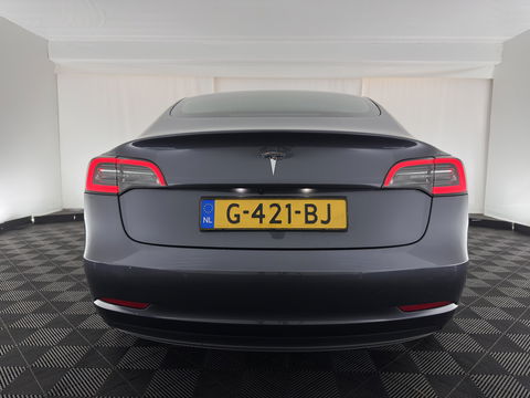 Tesla Model 3 Standard RWD Plus 60 kWh [ 3-Fase ] {SOH-88%} (INCL-BTW) Aut. *PANO | AUTO-PILOT | LUXURY-LEATHER | KEYLESS | FULL-LED | MEMORY-PACK | SURROUND-VIEW | DAB | CARPLAY | DIGI-COCKPIT | LANE-ASSIST | COMFORT-SEATS | 18"ALU*