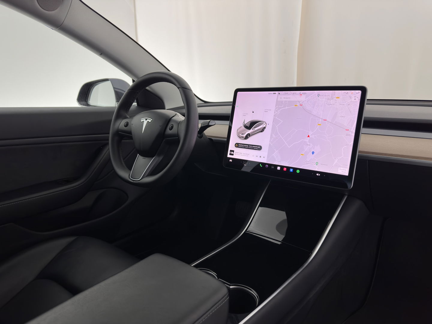 Tesla Model 3 Standard RWD Plus 60 kWh [ 3-Fase ] {SOH-88%} (INCL-BTW) Aut. *PANO | AUTO-PILOT | LUXURY-LEATHER | KEYLESS | FULL-LED | MEMORY-PACK | SURROUND-VIEW | DAB | CARPLAY | DIGI-COCKPIT | LANE-ASSIST | COMFORT-SEATS | 18"ALU*