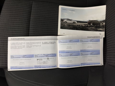 Peugeot 508 SW 1.6 e-HDi Active Aut. *PANO | HEAD-UP | XENON | NAVI-FULLMAP | COMFORT-SEATS | ECC | SHIFT-PADDLES | PDC |  PRIVACY-GLASS | CRUISE | 17''ALU*