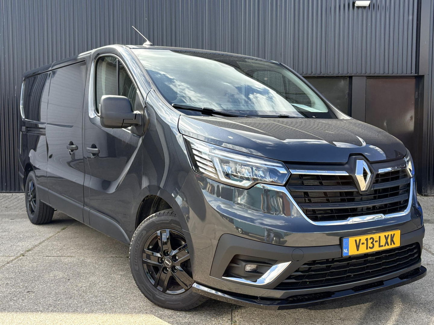 Renault Trafic 2.0dCi 170pk EDC L2H1 Extra | Keyless | Camera | Navigatie | Imperiaal | Luxe | Velgen | Automaat |