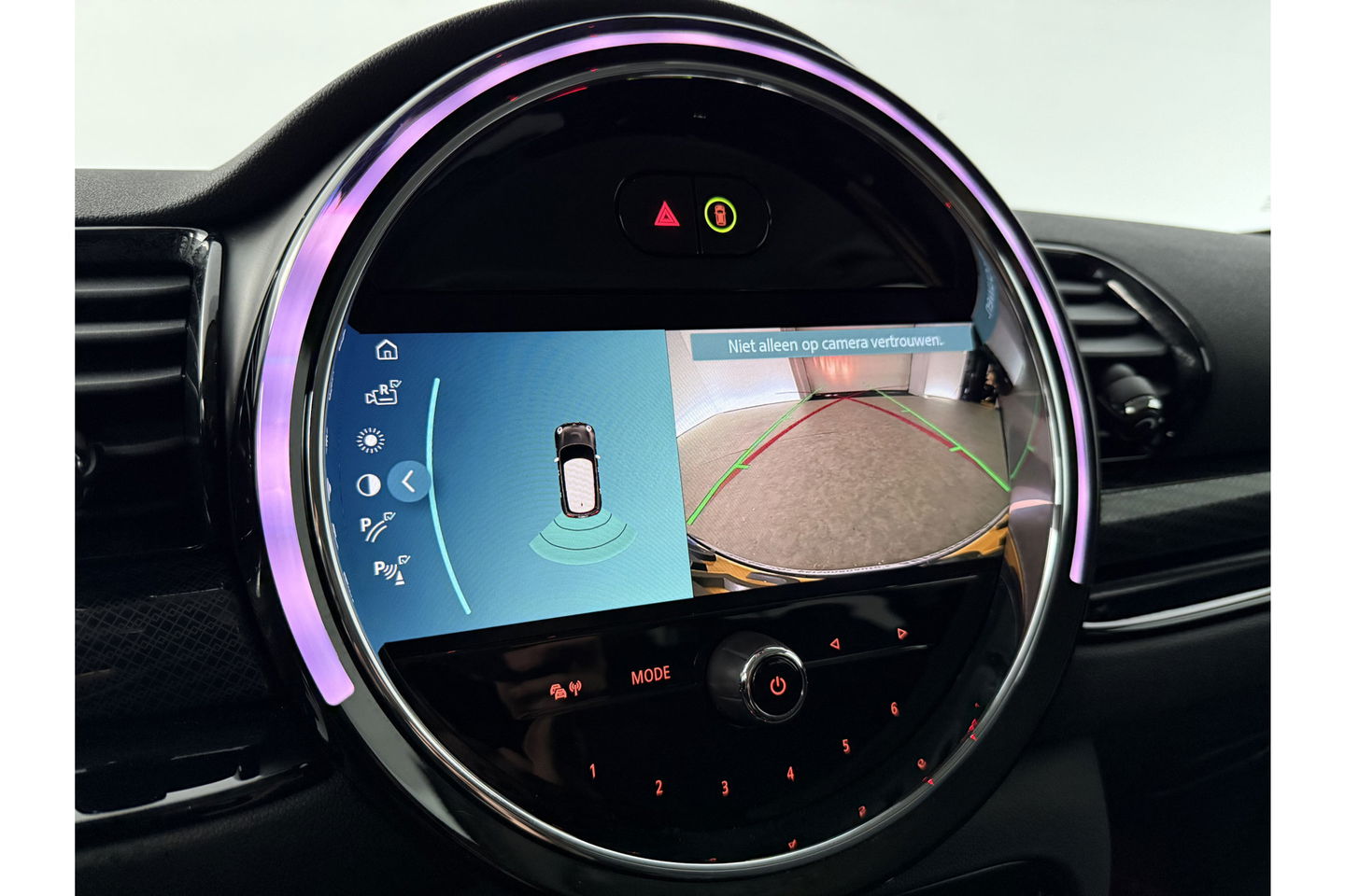 MINI Clubman 1.5 Cooper Classic | Camera | Sfeerverlichting | Virtual Cockpit | LED | Carplay | Navigatie | Leder