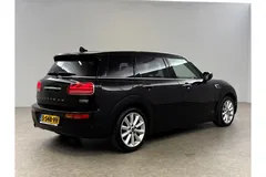 MINI Clubman 1.5 Cooper Classic | Camera | Sfeerverlichting | Virtual Cockpit | LED | Carplay | Navigatie | Leder