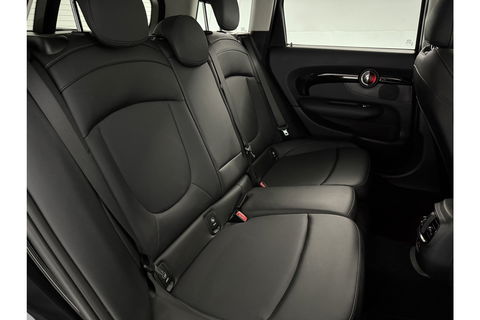 MINI Clubman 1.5 Cooper Classic | Camera | Sfeerverlichting | Virtual Cockpit | LED | Carplay | Navigatie | Leder