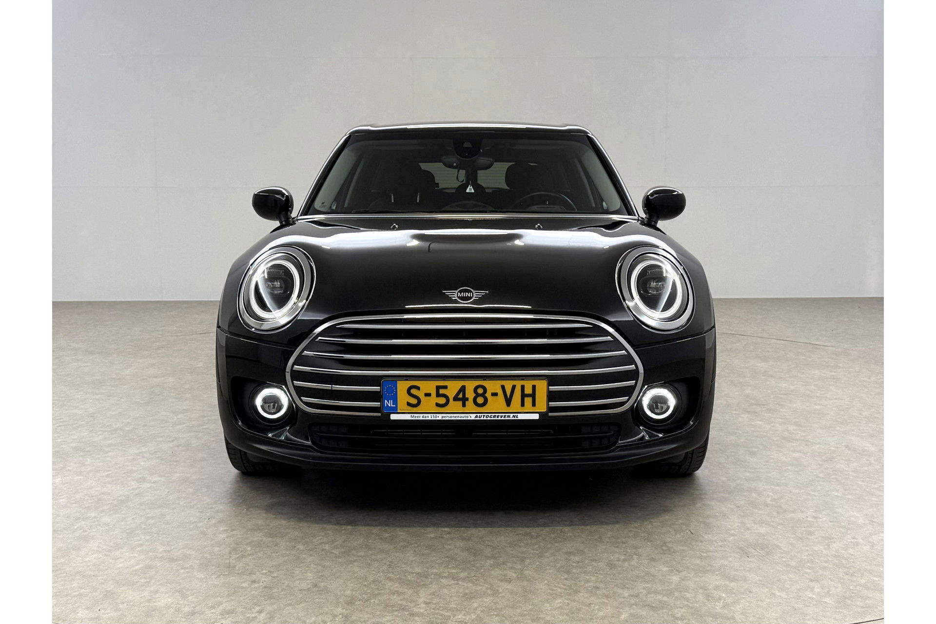 MINI Clubman 1.5 Cooper Classic | Camera | Sfeerverlichting | Virtual Cockpit | LED | Carplay | Navigatie | Leder