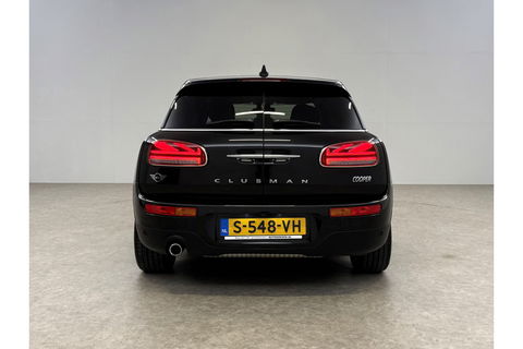 MINI Clubman 1.5 Cooper Classic | Camera | Sfeerverlichting | Virtual Cockpit | LED | Carplay | Navigatie | Leder