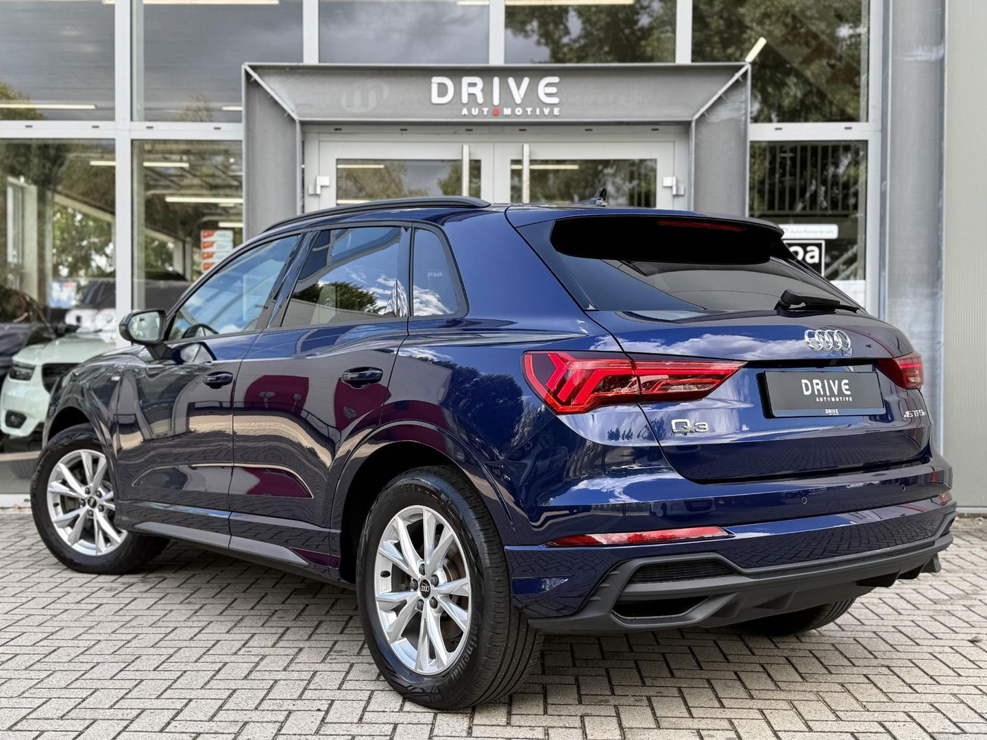 Audi Q3 45 TFSI e S edition 2 X S-Line|ACC|Sfeer|Matrix Led|Stoelverwarming|Cam