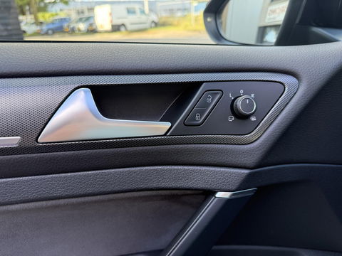 Volkswagen Golf 2.0 TSI GTI TCR Pano l Keyless l Oettinger 360PK