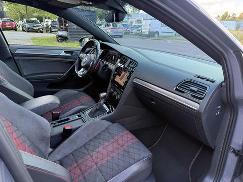 Volkswagen Golf 2.0 TSI GTI TCR Pano l Keyless l Oettinger 360PK
