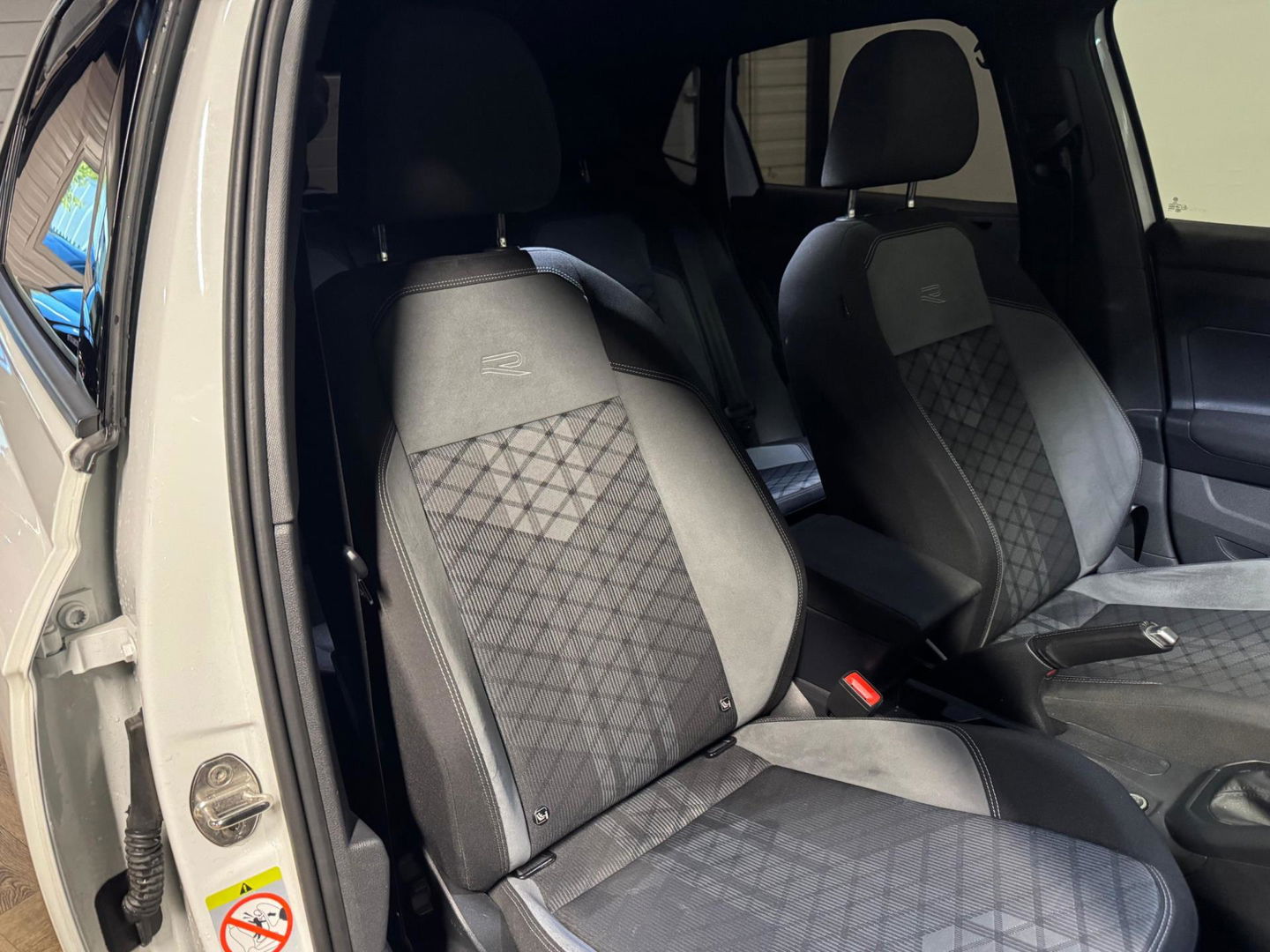 Volkswagen Polo 1.0 TSI R-Line PANO CAM VOL