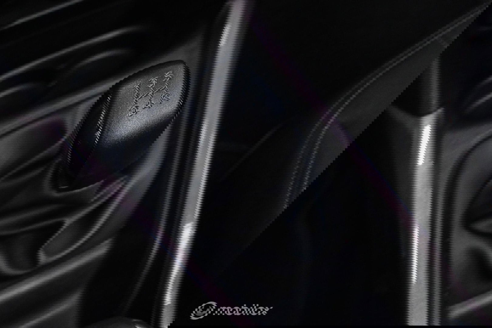 Peugeot 2008 1.2 PureTech Blue Lion | Panorama | Navigatie | Dealer onderhouden | PDC | Cruise | NL auto NAP |