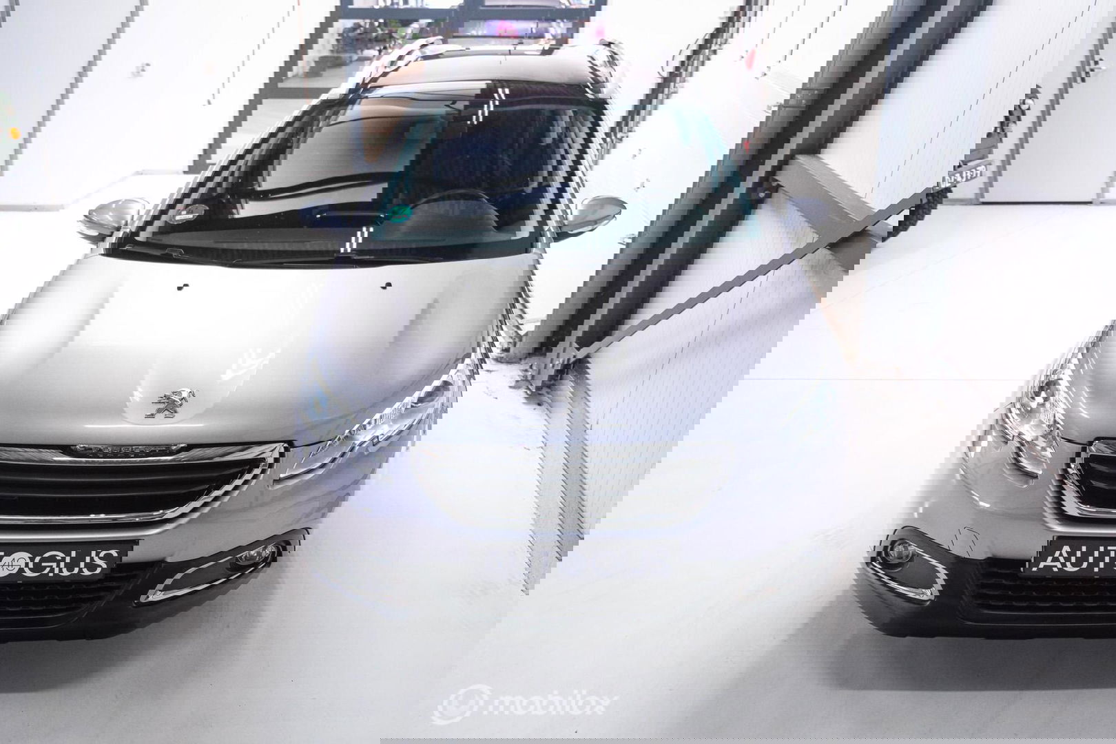 Peugeot 2008 1.2 PureTech Blue Lion | Panorama | Navigatie | Dealer onderhouden | PDC | Cruise | NL auto NAP |