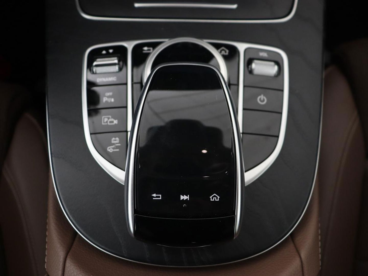 Mercedes-Benz E-Klasse 300e Avantgarde | Adaptive cruise | Leder | Stoelverwarming | Widescreen | Carplay | Sfeerverlichting | Navigatie | Camera | Park Assist | PHEV | Plug In