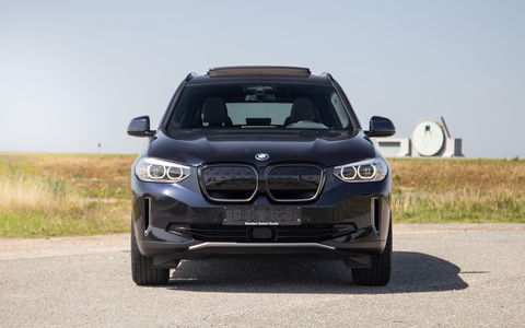 BMW iX3 High Executive 80 kWh PANORAMADAK / CARPLAY / BRUIN LEER / NAVI