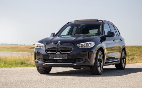 BMW iX3 High Executive 80 kWh PANORAMADAK / CARPLAY / BRUIN LEER / NAVI