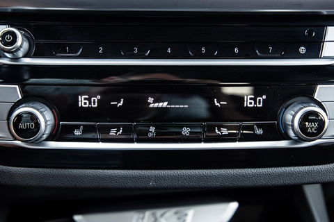 BMW iX3 High Executive 80 kWh PANORAMADAK / CARPLAY / BRUIN LEER / NAVI
