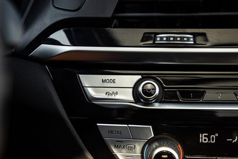 BMW iX3 High Executive 80 kWh PANORAMADAK / CARPLAY / BRUIN LEER / NAVI