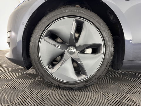 Tesla Model 3 Standard RWD Plus 60 kWh [ 3-Fase ] {SOH-88%} (INCL-BTW) Aut. *PANO | AUTO-PILOT | LUXURY-LEATHER | KEYLESS | FULL-LED | MEMORY-PACK | SURROUND-VIEW | DAB | CARPLAY | DIGI-COCKPIT | LANE-ASSIST | COMFORT-SEATS | 18"ALU*