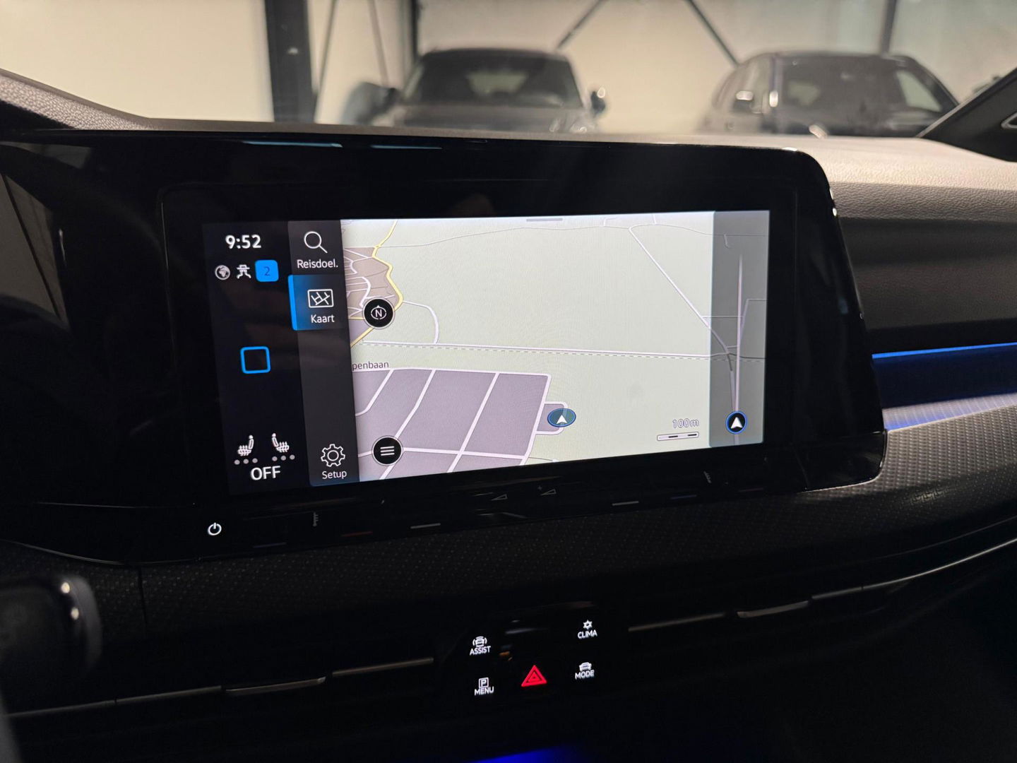 Volkswagen Golf 1.5 eTSI R-Line PANO KEYLESS